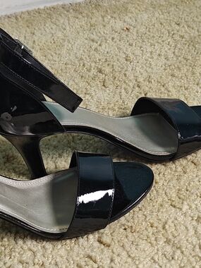 Black Patent Leather Women’s Open-Toe Heels